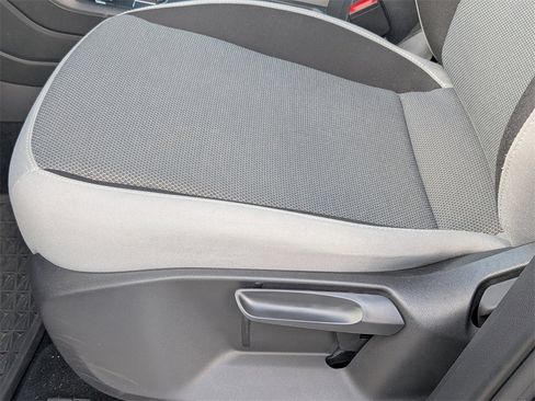 Used 2022 Volkswagen Taos S image 14