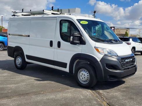Used 2025 RAM ProMaster 2500 FWD image 2