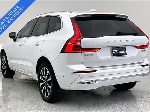 Certified 2023 Volvo XC60 B5 Plus w/ Climate Package AWD/4WD image 17