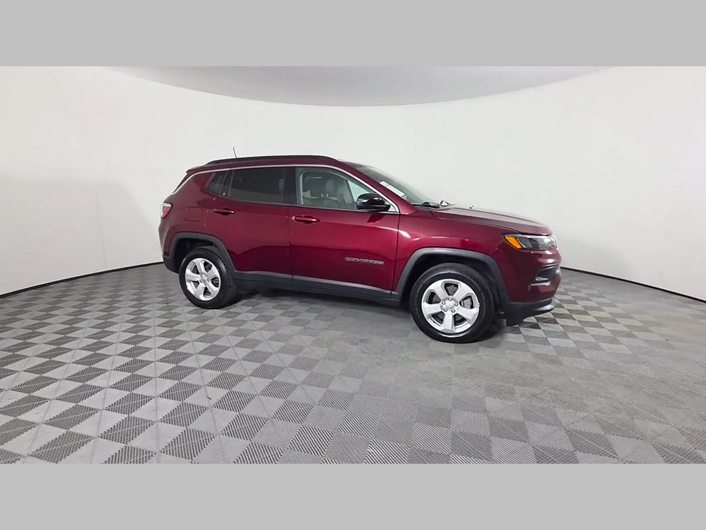 Used 2022 Jeep Compass Latitude AWD/4WD image 36