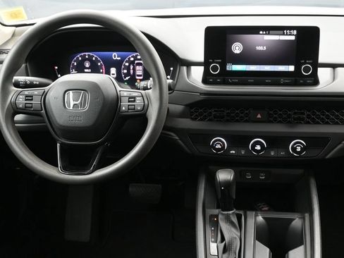 Certified 2023 Honda Accord LX image 17