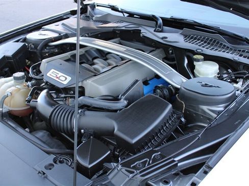 Used 2017 Ford Mustang GT Premium w/ GT Performance Package RWD image 22