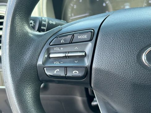 Used 2019 Hyundai Kona SE FWD image 18