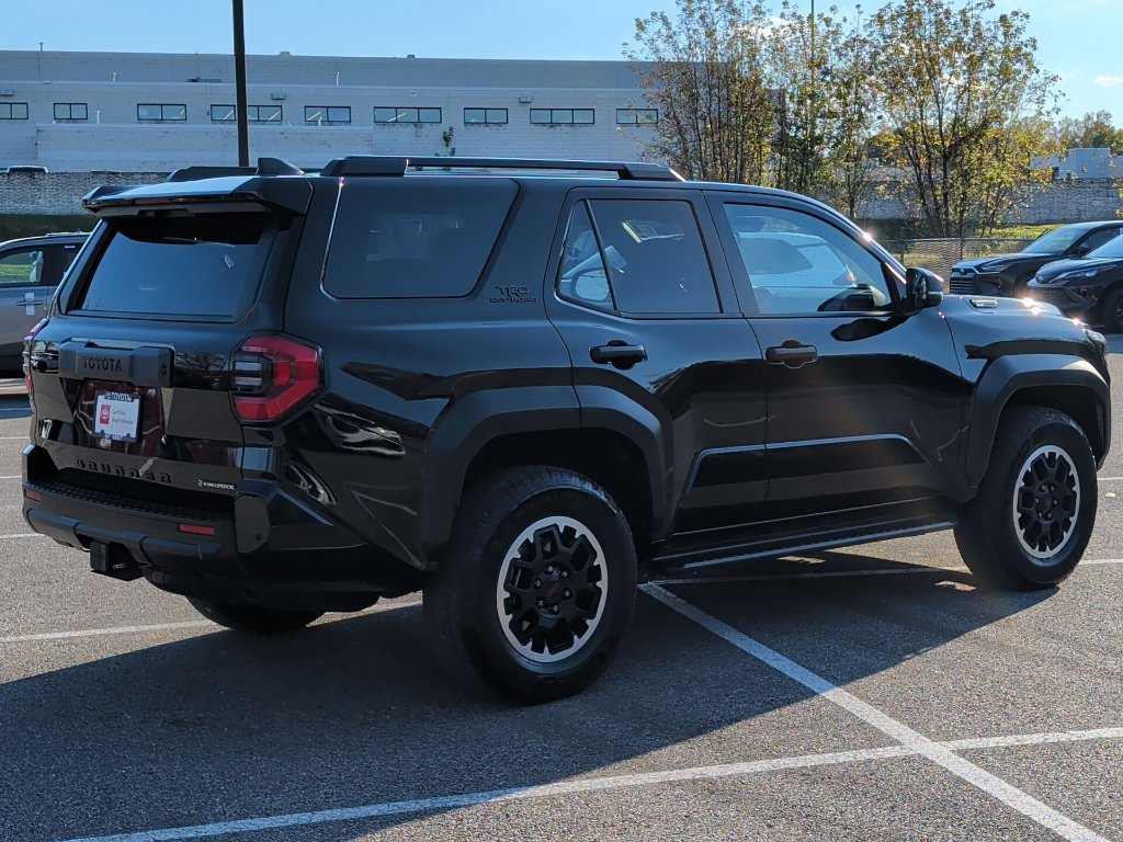 Certified 2025 Toyota 4Runner TRD Off-Road AWD/4WD image 8