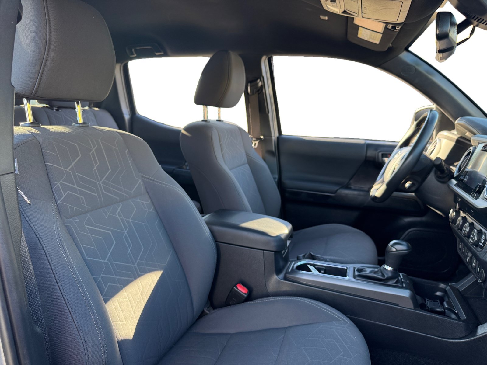Used 2019 Toyota Tacoma TRD Sport AWD/4WD image 15
