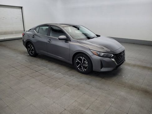 Used 2025 Nissan Sentra SV FWD image 11