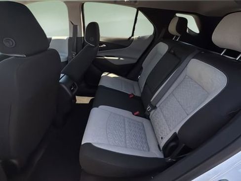 Used 2023 Chevrolet Equinox LT w/ LPO, Floor Liner Package FWD image 20