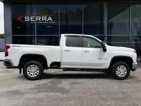 Used 2022 Chevrolet Silverado 2500 LT w/ Convenience Package AWD/4WD image 6