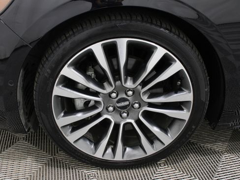 Used 2019 Lincoln Continental Reserve w/ Rear Seat Package FWD image 35