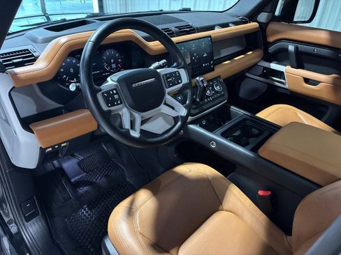 Used 2024 Land Rover Defender 130 S AWD/4WD image 9