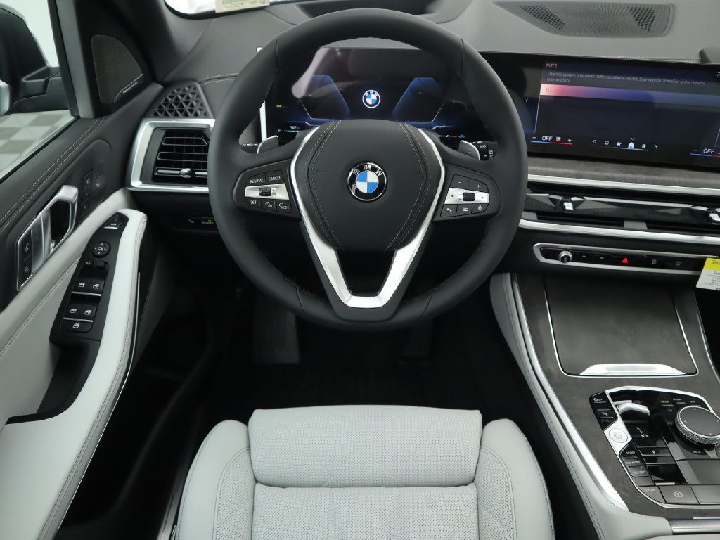 Certified 2026 BMW X5 sDrive40i w/ Climate Comfort Package RWD image 11