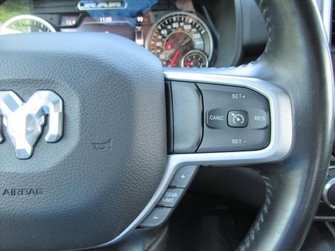 Used 2022 RAM 1500 Big Horn w/ Night Edition RWD image 23