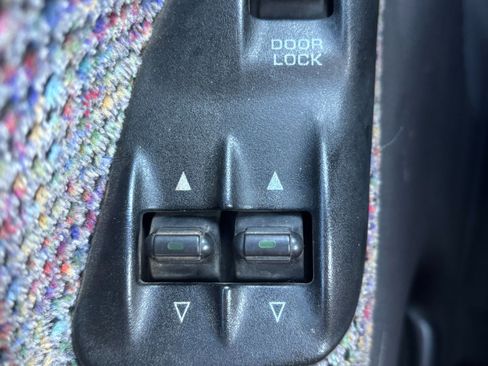 Used 1998 Dodge Ram 2500 Truck 4dr Quad Cab 139 WB HD 4WD image 16