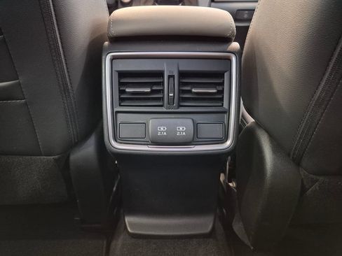 Used 2022 Subaru Forester Limited AWD/4WD image 24