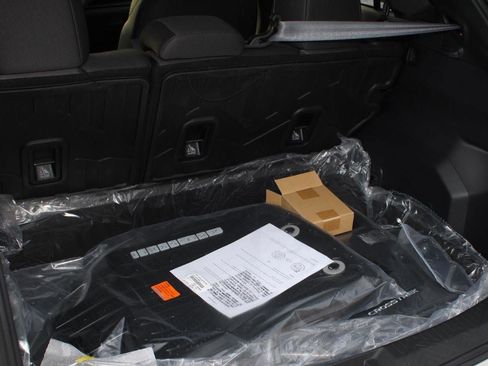 New 2026 Subaru Crosstrek 2.0i Premium AWD/4WD image 9