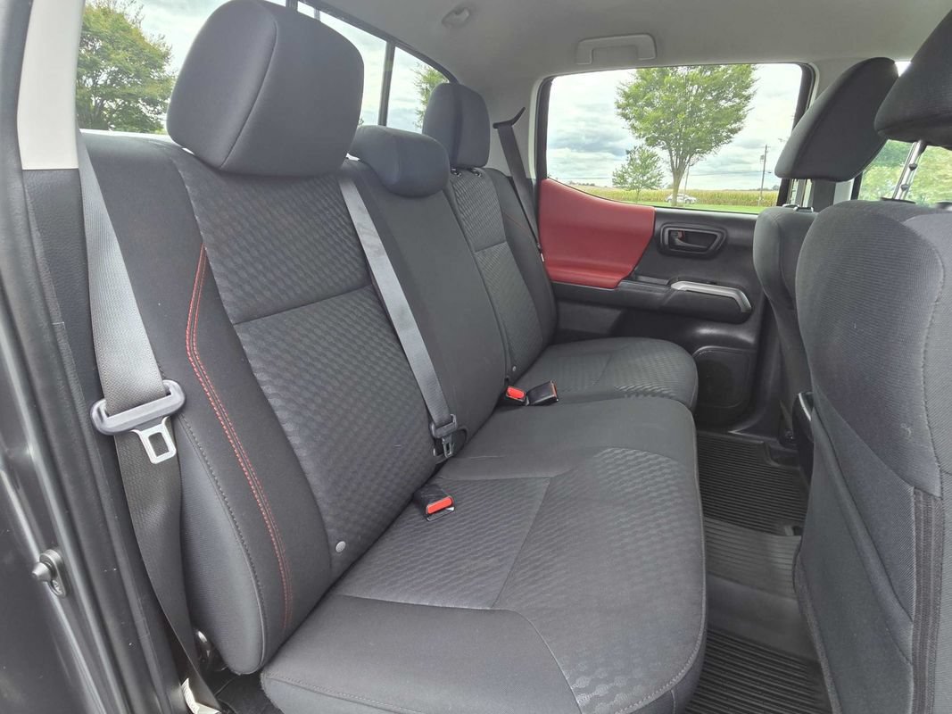 Used 2023 Toyota Tacoma SR5 AWD/4WD image 13