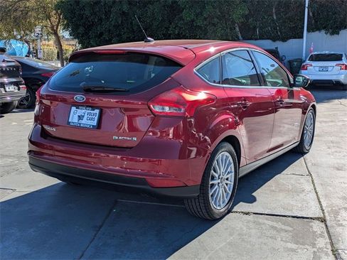 Used 2017 Ford Focus Electric Hatchback image 3