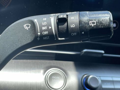 Used 2024 Hyundai Kona SEL AWD/4WD image 25