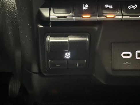 Used 2024 Chevrolet Silverado 2500 Custom w/ Custom Value Package image 23