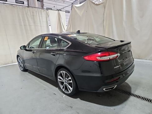 Used 2020 Ford Fusion Titanium AWD/4WD image 3