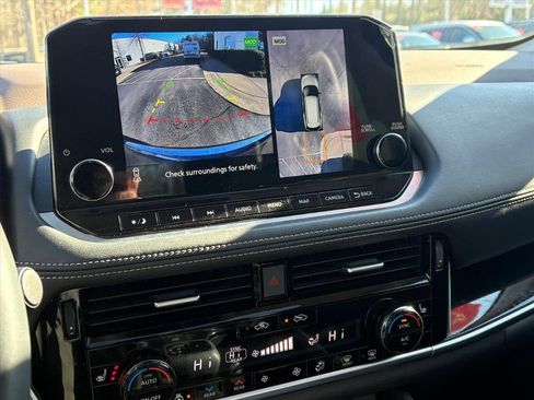 Certified 2023 Nissan Rogue SL w/ SL Premium Package image 11