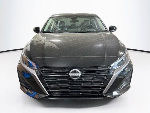 New 2026 Nissan Altima 2.5 SV w/ SV Special Edition Package AWD/4WD image 2