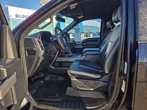 Used 2017 Ford F150 XLT w/ Equipment Group 302A Luxury image 12