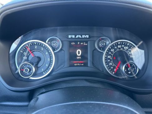 Used 2024 RAM 2500 Big Horn AWD/4WD image 18