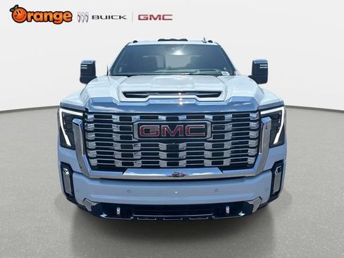 New 2026 GMC Sierra 3500 Denali w/ Denali Reserve Package AWD/4WD image 8