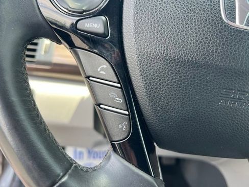 Used 2017 Honda Accord EX-L image 15