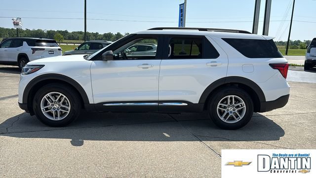 Used 2025 Ford Explorer Active RWD image 4