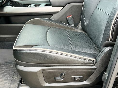 Used 2024 RAM 2500 Laramie w/ Night Edition image 19