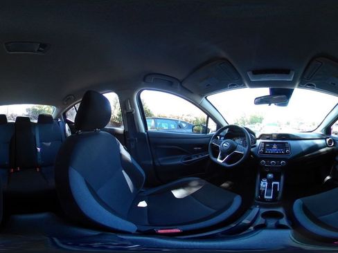 Used 2025 Nissan Versa SV FWD image 40
