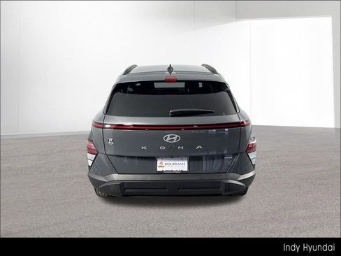 Certified 2025 Hyundai Kona SEL image 38