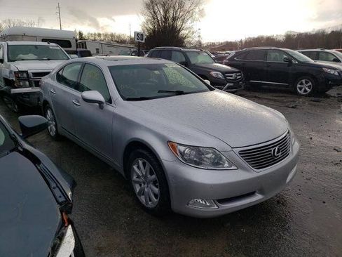 Used 2007 Lexus LS 460 RWD image 3