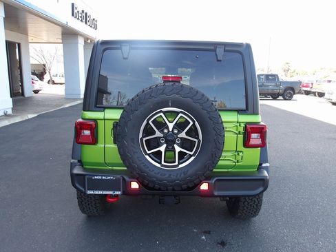 New 2025 Jeep Wrangler Unlimited Rubicon image 7