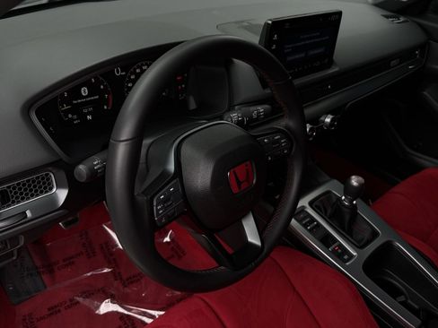 Used 2025 Honda Civic Type R image 16