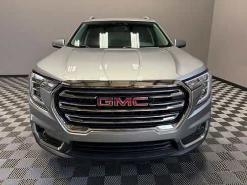 Used 2023 GMC Terrain SLT AWD/4WD image 4