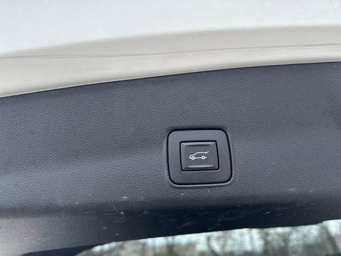 Certified 2023 Chevrolet TrailBlazer ACTIV w/ Sun and Liftgate Package image 16