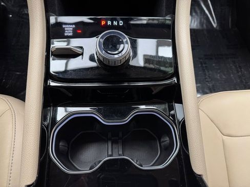 Used 2022 Jeep Grand Cherokee L Limited image 19