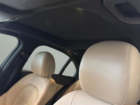 Used 2020 Mercedes-Benz C 300 4MATIC Sedan image 12