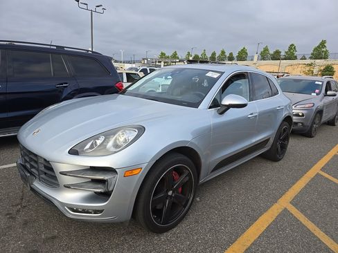 Used 2016 Porsche Macan Turbo AWD/4WD image 2