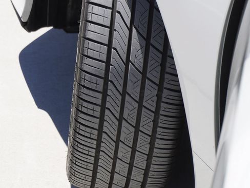 Used 2020 Honda Civic LX image 5