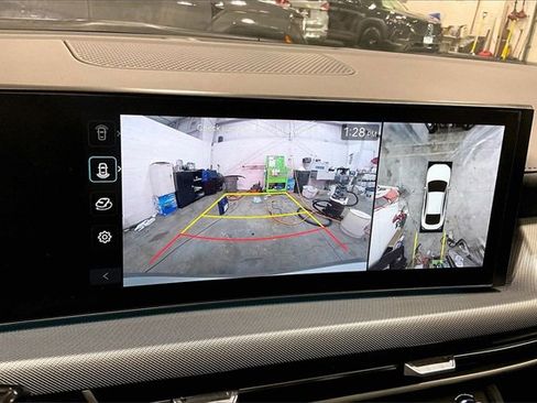 Used 2025 Hyundai Sonata Limited image 21