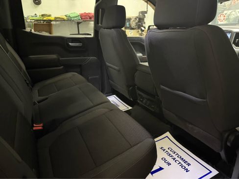 Used 2022 Chevrolet Silverado 1500 LT w/ Z71 Off-Road Package image 27