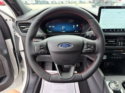 Used 2026 Ford Escape ST-Line Select w/ Tech Pack #2 AWD/4WD image 39