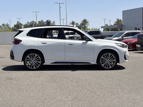 Used 2023 BMW X1 xDrive28i w/ Premium Package AWD/4WD image 5