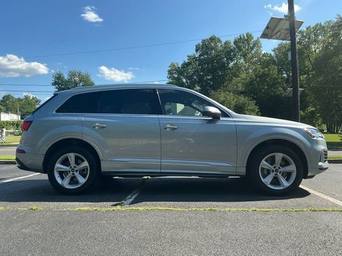 Used 2023 Audi Q7 2.0T Premium w/ Convenience Package AWD/4WD image 4
