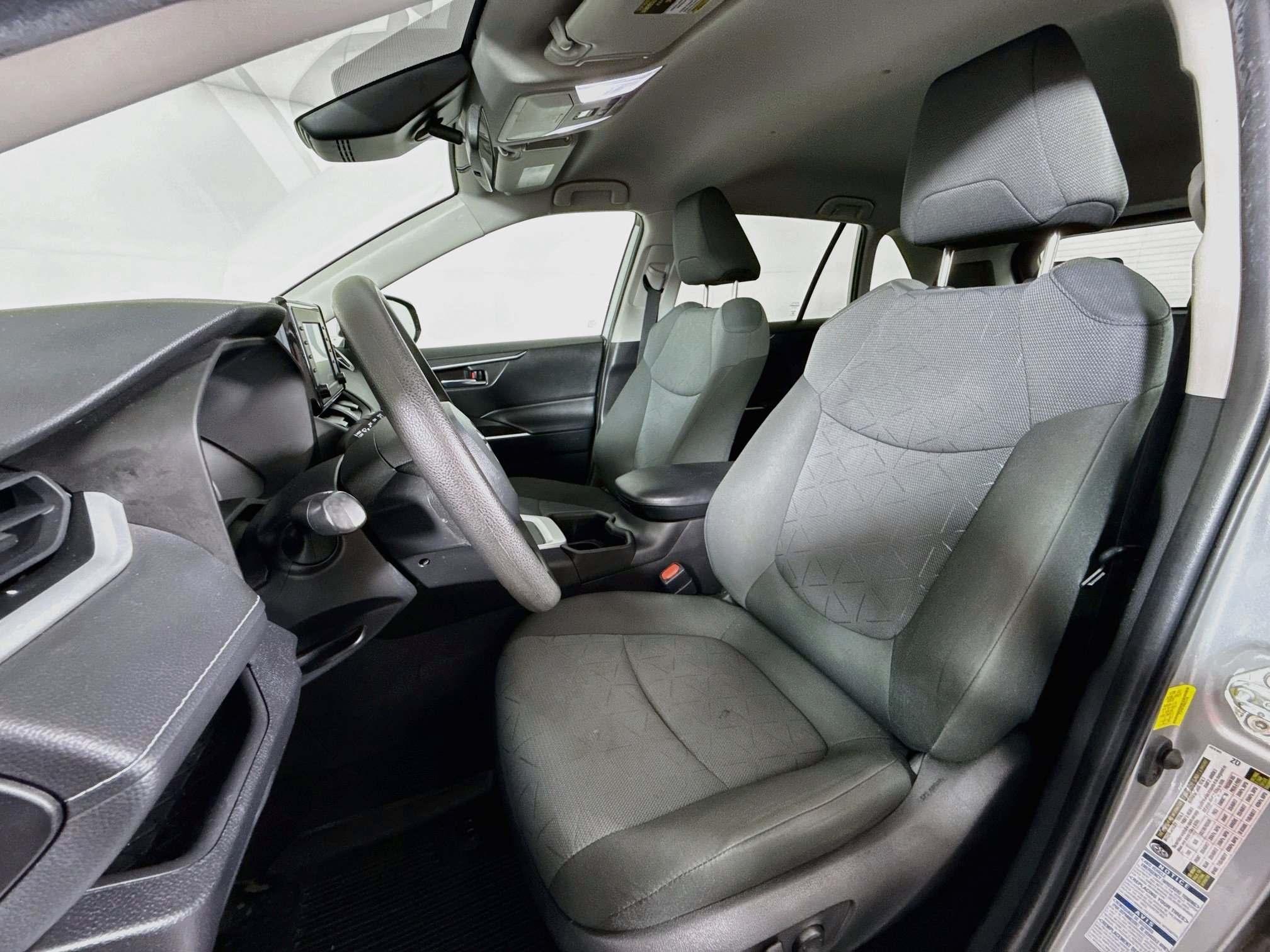 Used 2022 Toyota RAV4 XLE AWD/4WD image 11