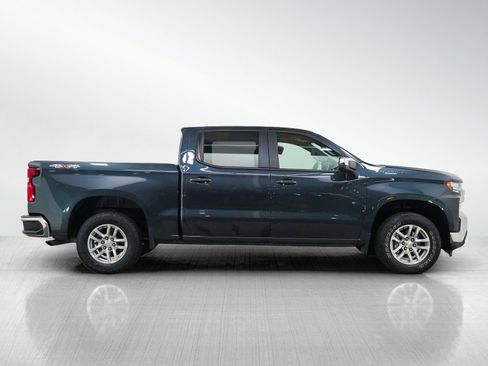 Used 2022 Chevrolet Silverado 1500 LT AWD/4WD image 6